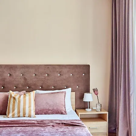 без відключень світла! елегантні люкс в центрі мукачева * Moekatsjeve