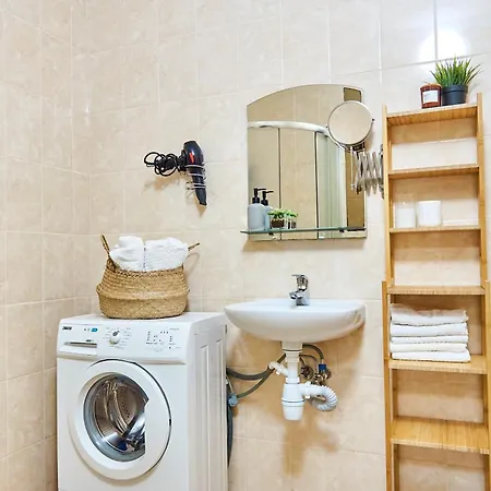 Apartment без відключень світла! елегантні люкс в центрі мукачева