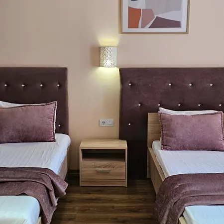 без відключень світла! елегантні люкс в центрі мукачева * Moekatsjeve