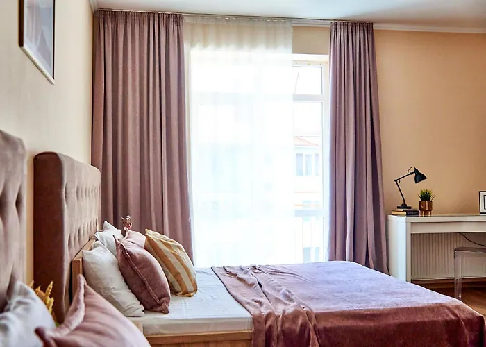 Apartamento елегантні люкс в центрі мукачева Mukácheve